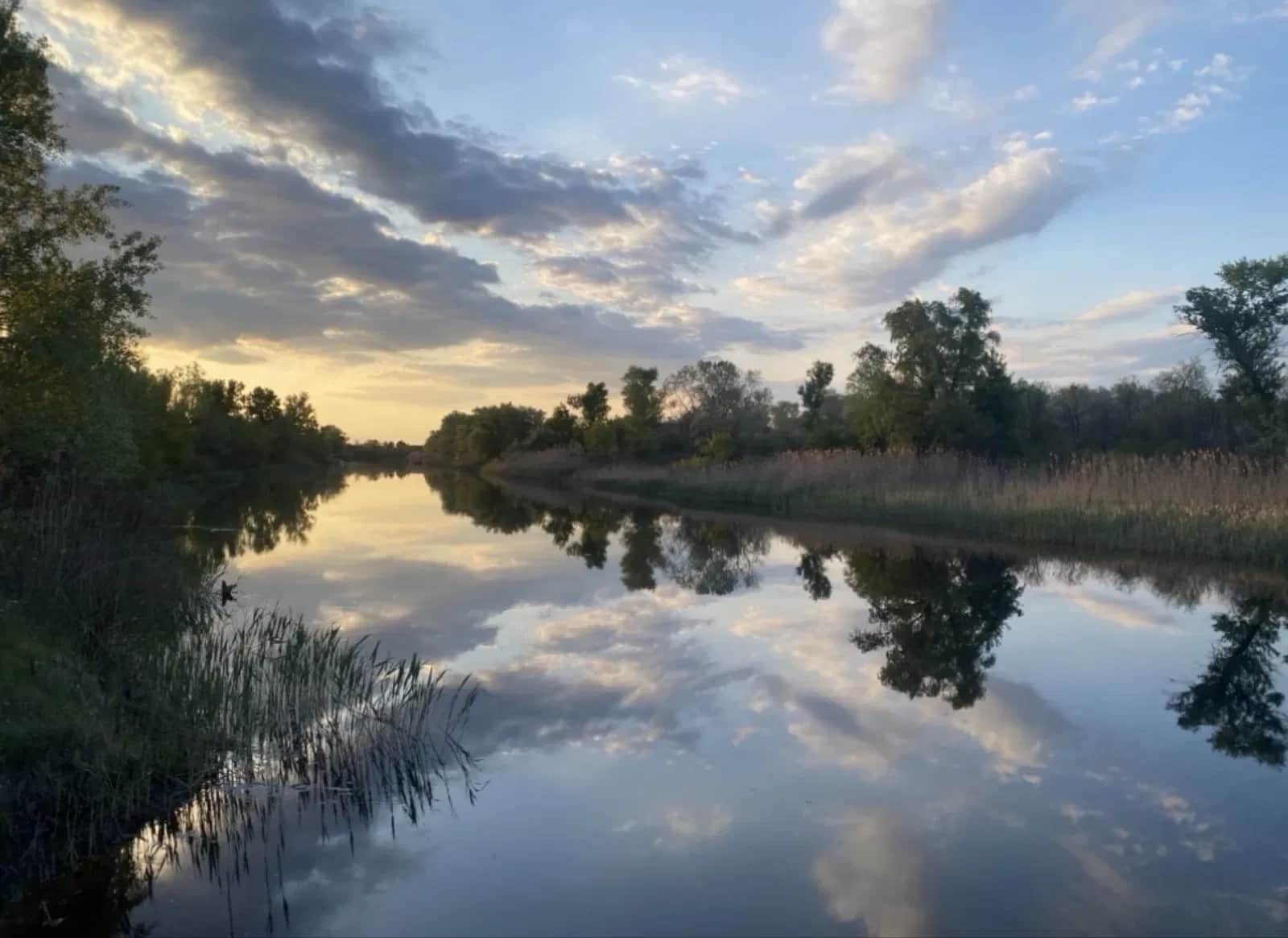 Будинок, Обухівка: дизайнерський ремонт, річка, два пляжі - фото 1