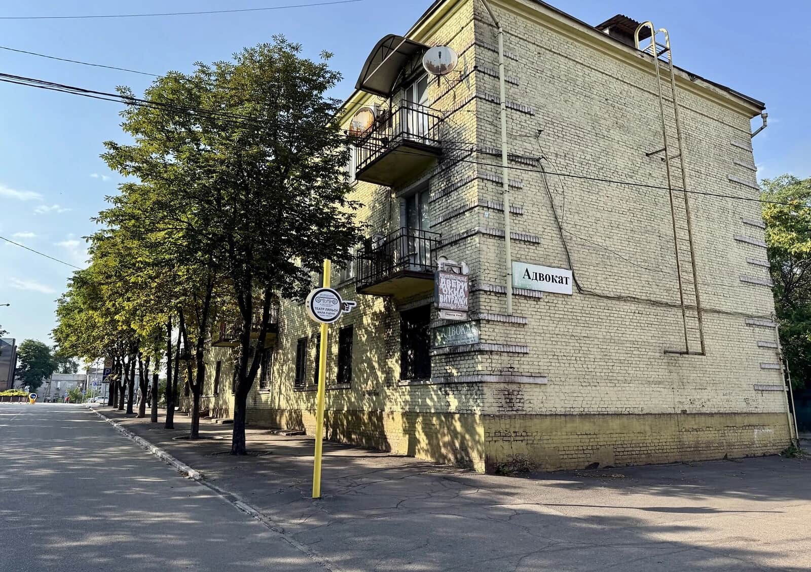 Офіс, Заводський: 7 приміщень, тераса, окрема будівля - фото 1