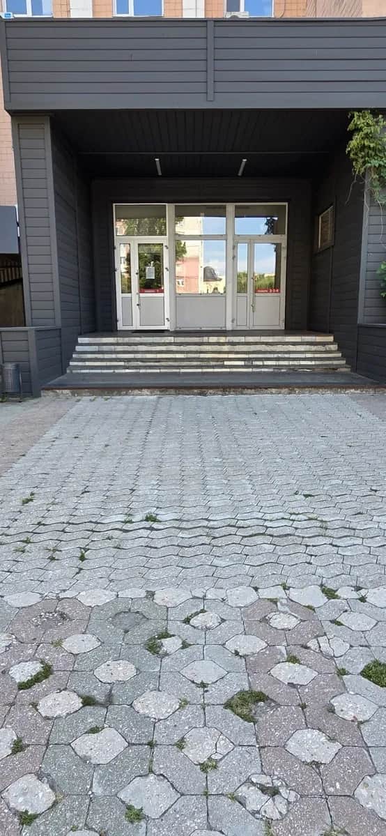 Офіс у Броварах: фасадне приміщення, без комісії - фото 2