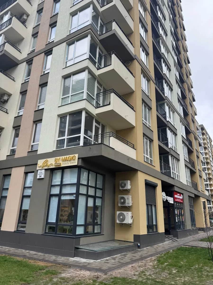 2-кімнатна квартира у ЖК Крона Парк 2: два санвузли, після будівельників - фото 1