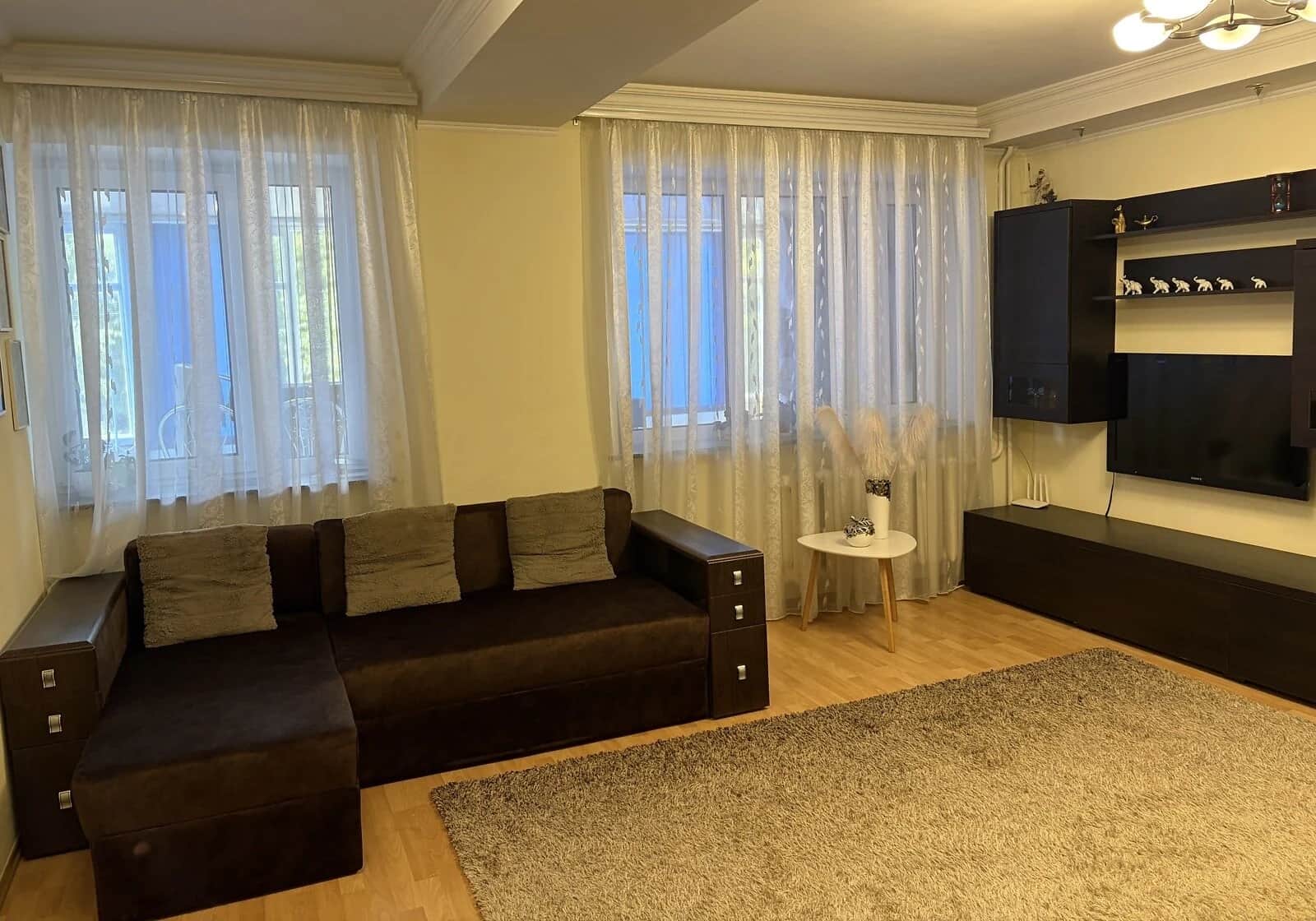 2-кімнатна квартира, Центр: євроремонт, тераса - фото 1