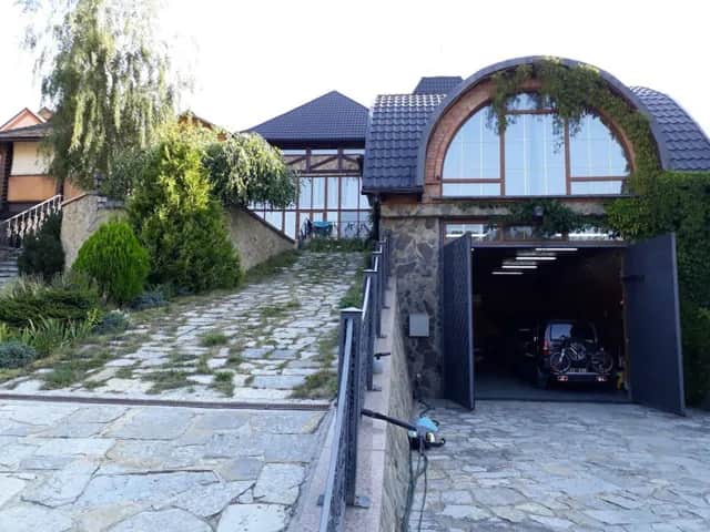 Будинок, Чагор: басейн, гараж, резервне живлення - фото 1