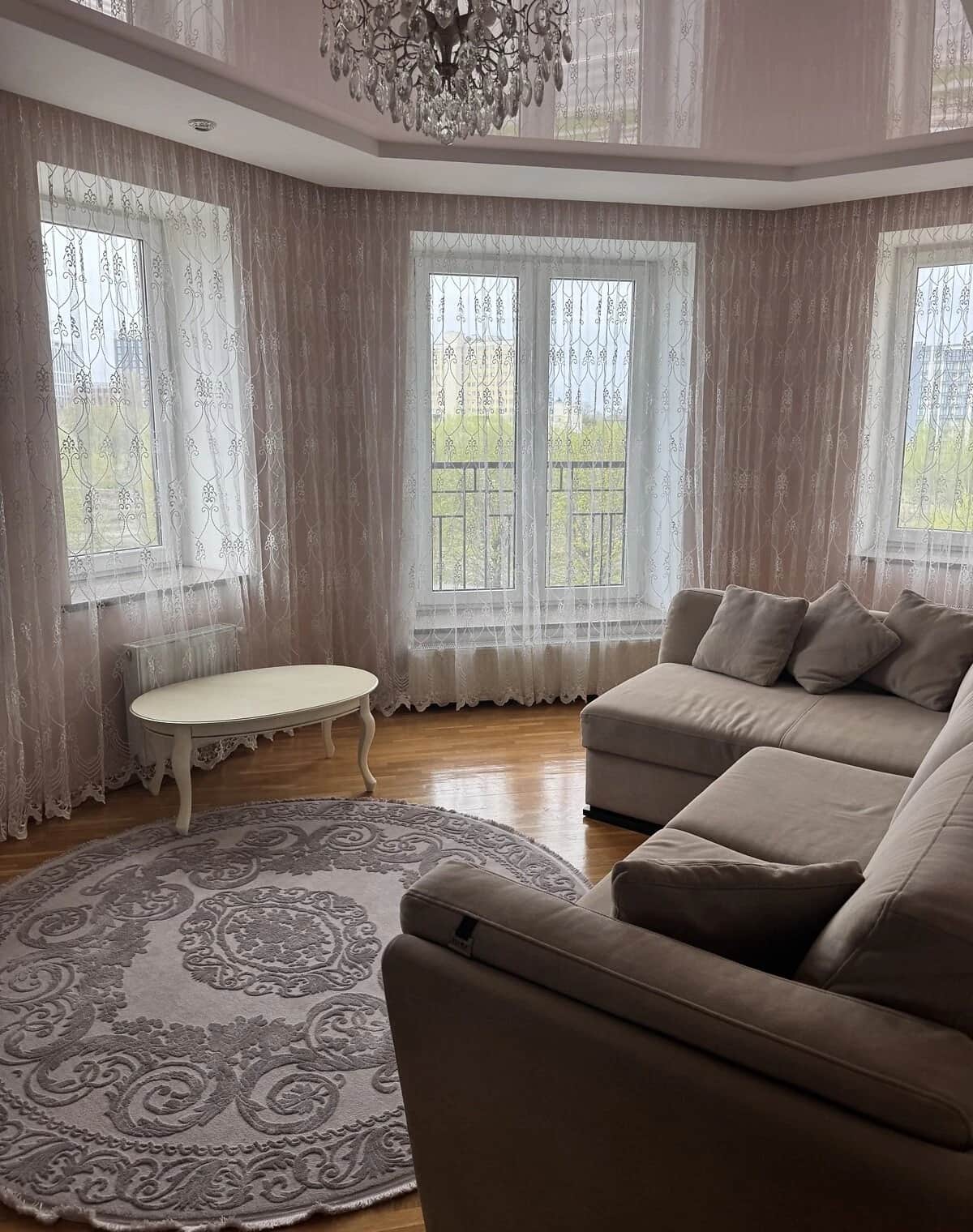 2-кімнатна квартира, Центр: кухня-студія, дизайнерський ремонт - фото 1