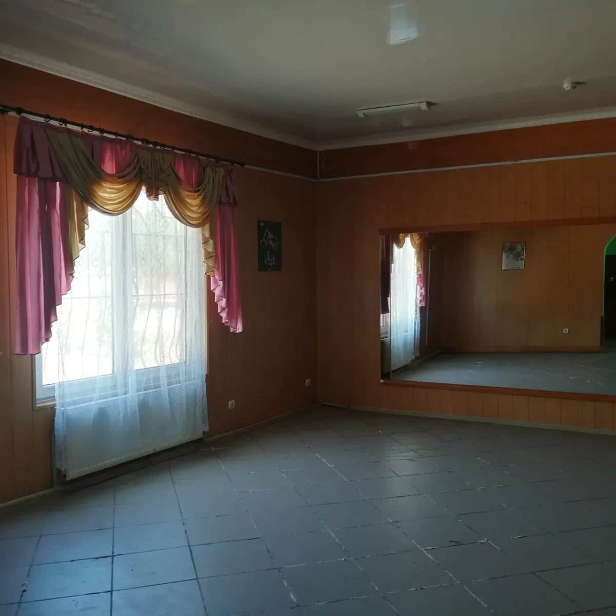 Магазин або кафе, Рафалівка: з ремонтом, хостел на другому поверсі - фото 2