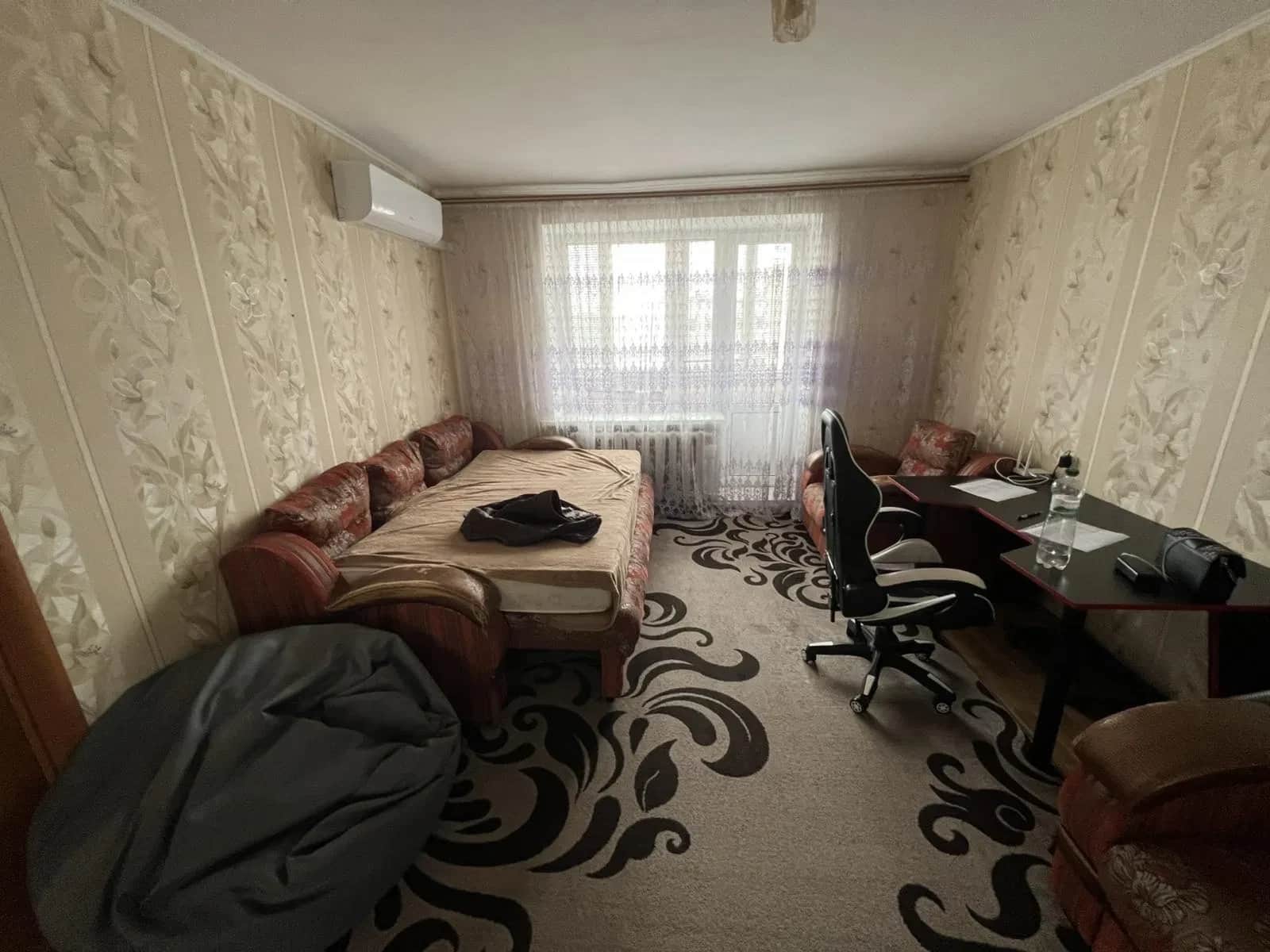 1-кімнатна квартира, Звягель: центр міста, меблі і техніка - фото 1