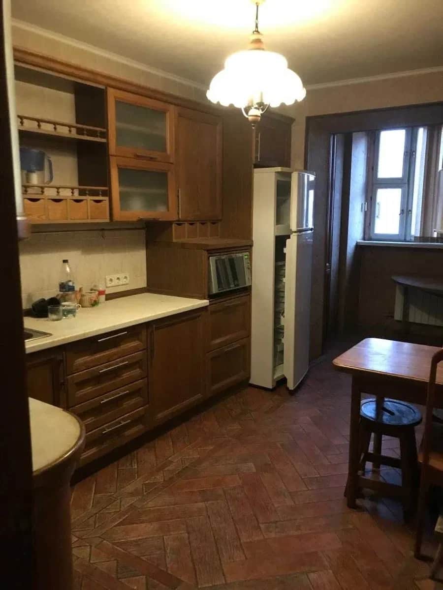 3-кімнатна квартира, Дарницький: два засклені балкони, консьєрж - фото 1