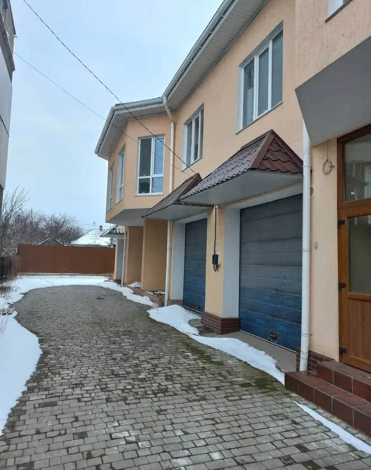 Таунхаус, Центральний: гараж, 2 сотки, газове опалення - фото 1