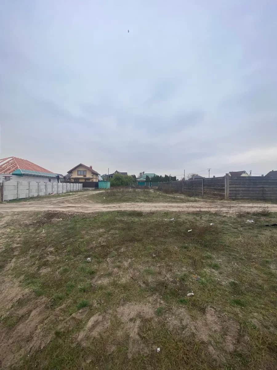 Ділянка 6 соток, Горенка: під забудову, газ і світло поряд - фото 1