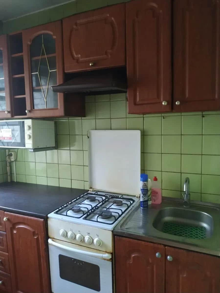 2-кімнатна квартира, Кременчук: під ремонт, великий балкон - фото 1