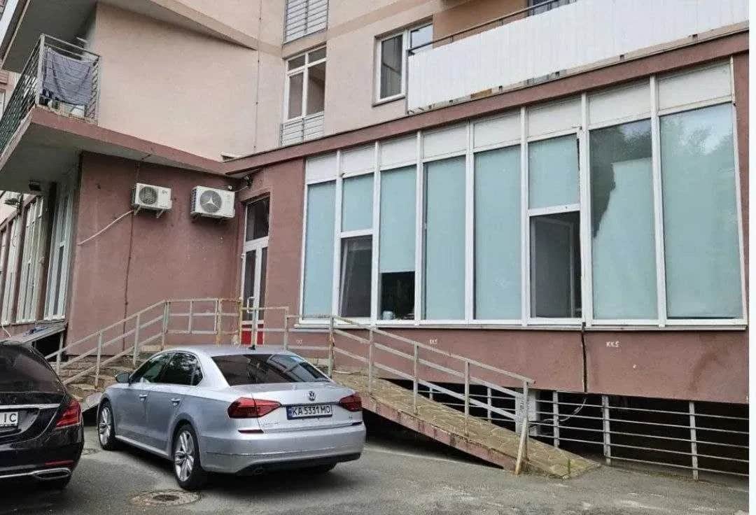 Приміщення, Шевченківський: генератор, фасадні вітрини, 2 входи - фото 2