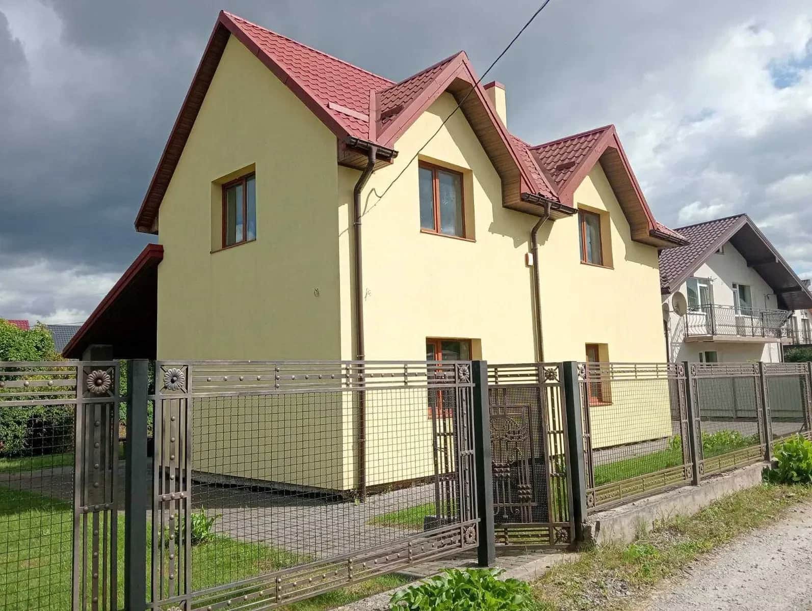 Будинок, Святослава: окремий гараж, 7 соток, під чистову обробку - фото 1