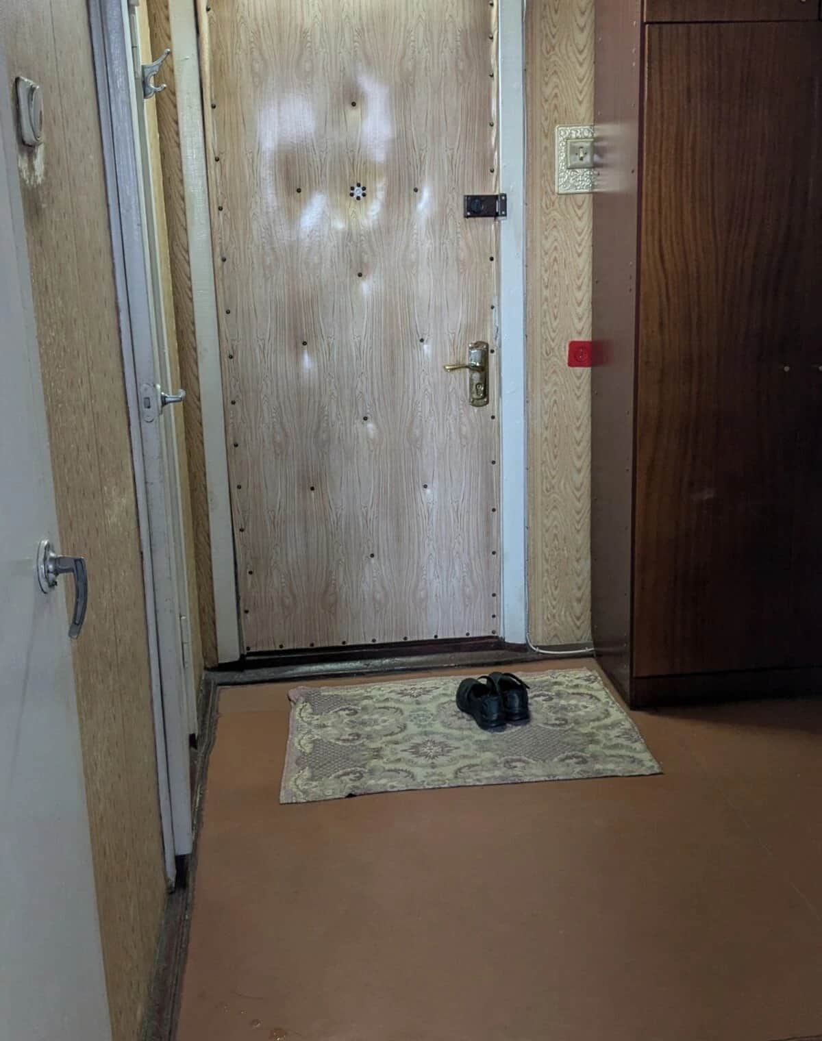 2-кімнатна квартира, Васильків: панельний будинок, останній поверх - фото 1