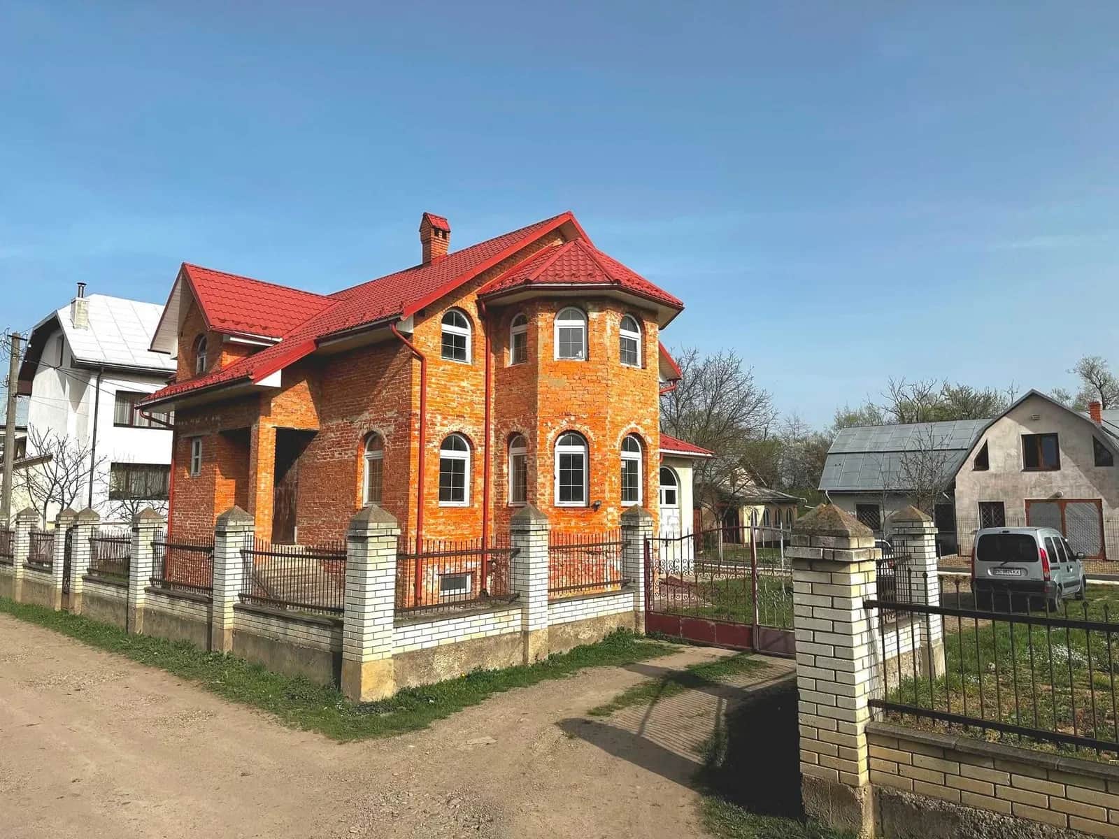 Будинок, Стрий: 5 соток, під чистову обробку - фото 1