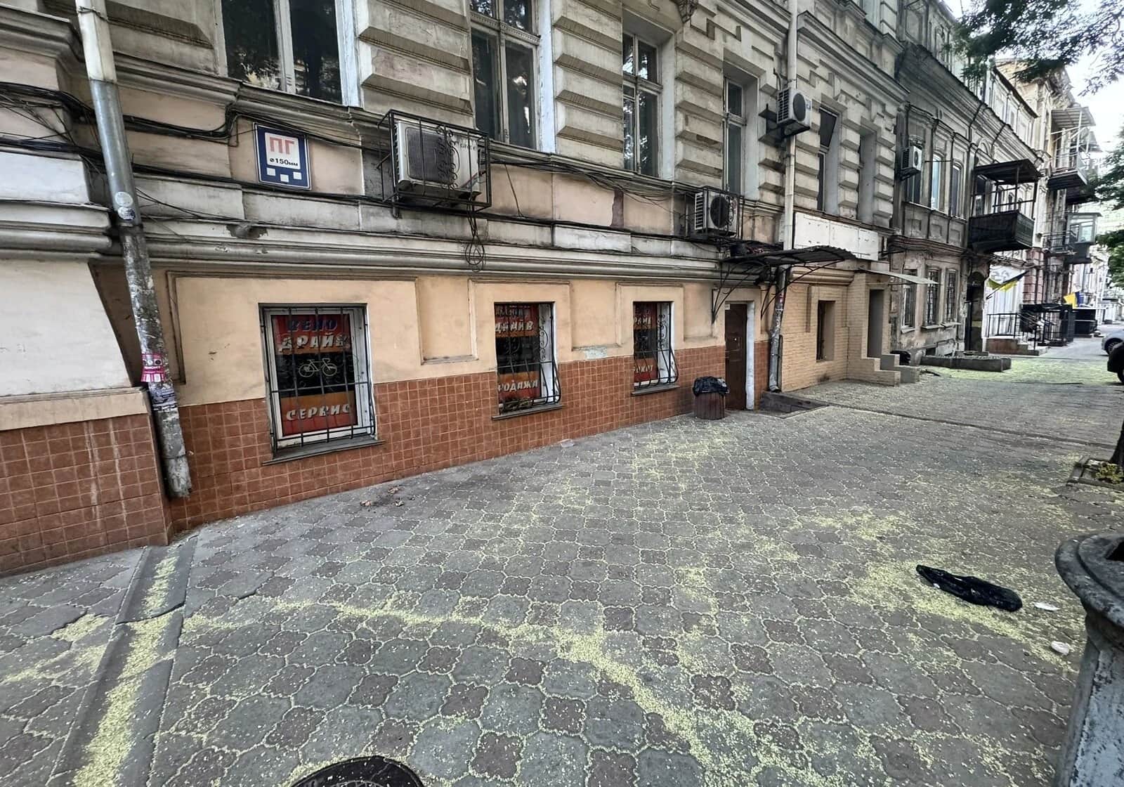 Приміщення, Приморський: фасадне, під магазин, інтернет без світла - фото 1
