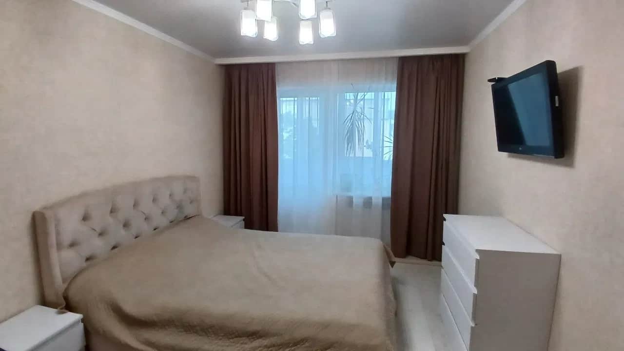 3-кімнатна квартира, Новомиколаївка: євроремонт, газове опалення - фото 1