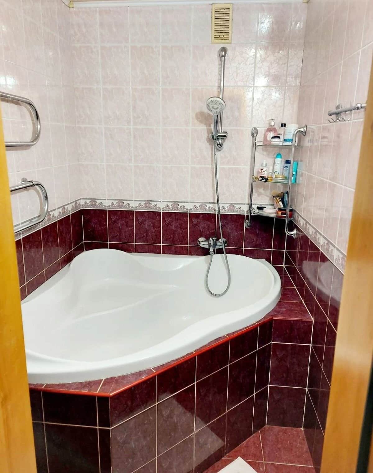 2-кімнатна квартира, Хортицький: євроремонт, вода і газ без світла - фото 2