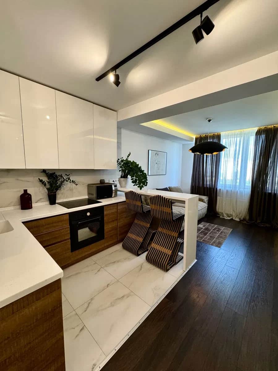 2-кімнатна квартира у ЖК Status Grad: дизайнерський ремонт, 6 хв до метро - фото 1