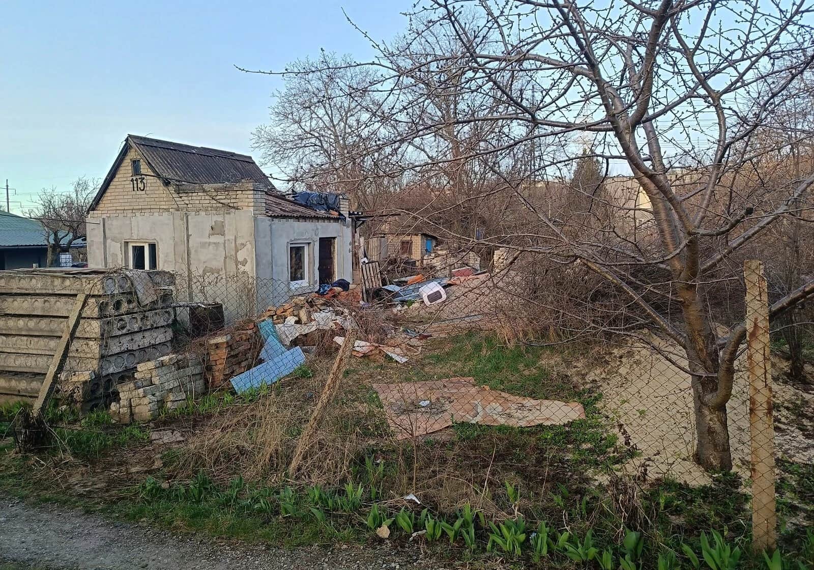 Ділянка 6.4 соток, 2-й Шевченківський: водопровід, електрика - фото 1