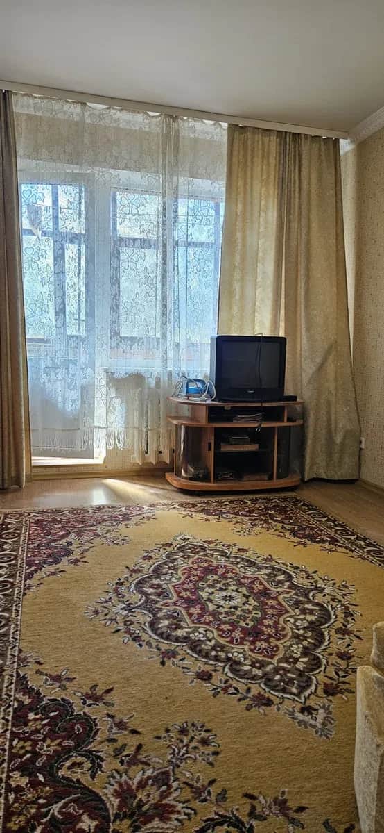 1-кімнатна квартира, Левада: косметичний ремонт, кондиціонер, не кутова - фото 1