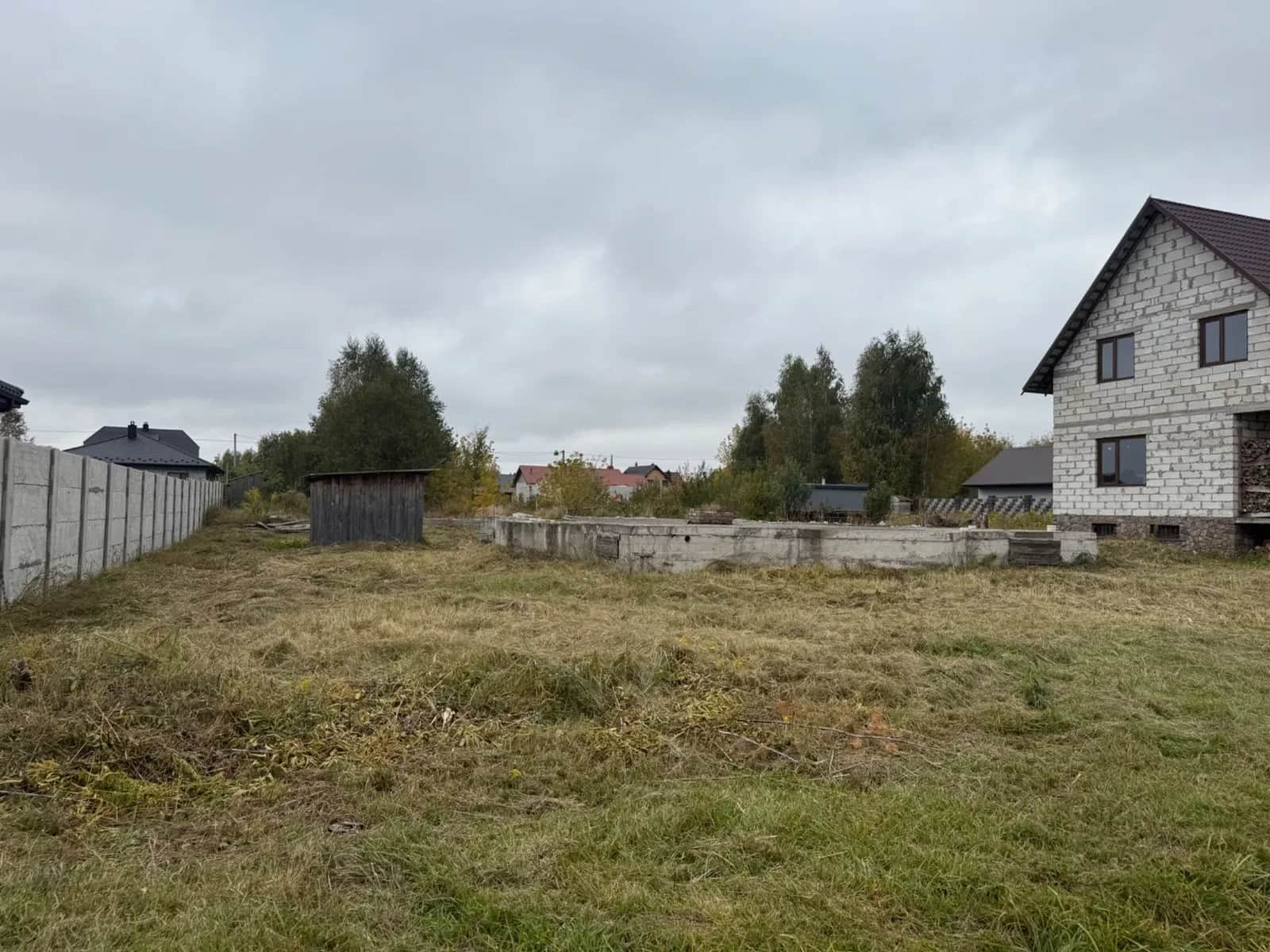 Ділянка 10 соток, Березне: під житлову забудову, два фундаменти - фото 2