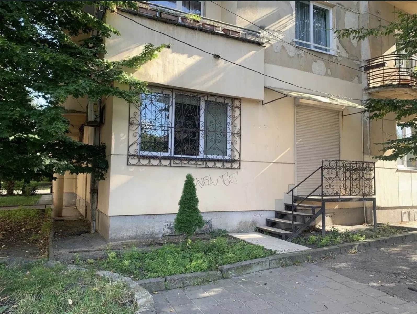 Приміщення, Залізничний: кутове, навпроти переходу, з ремонтом - фото 1