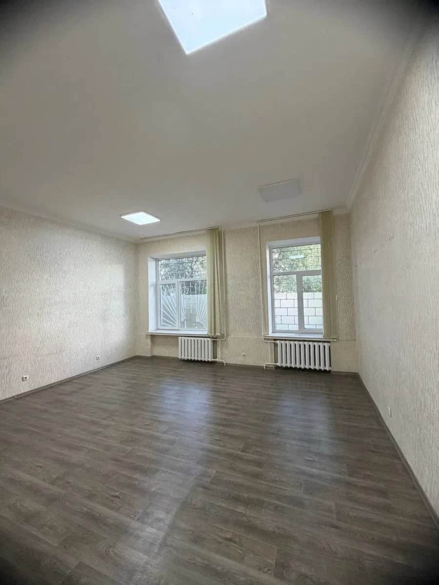 Приміщення, Черкаси: центр міста, з ремонтом - фото 1