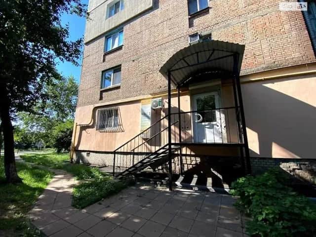 Комерційне приміщення, Куренівка: фасадне, бойлер - фото 1