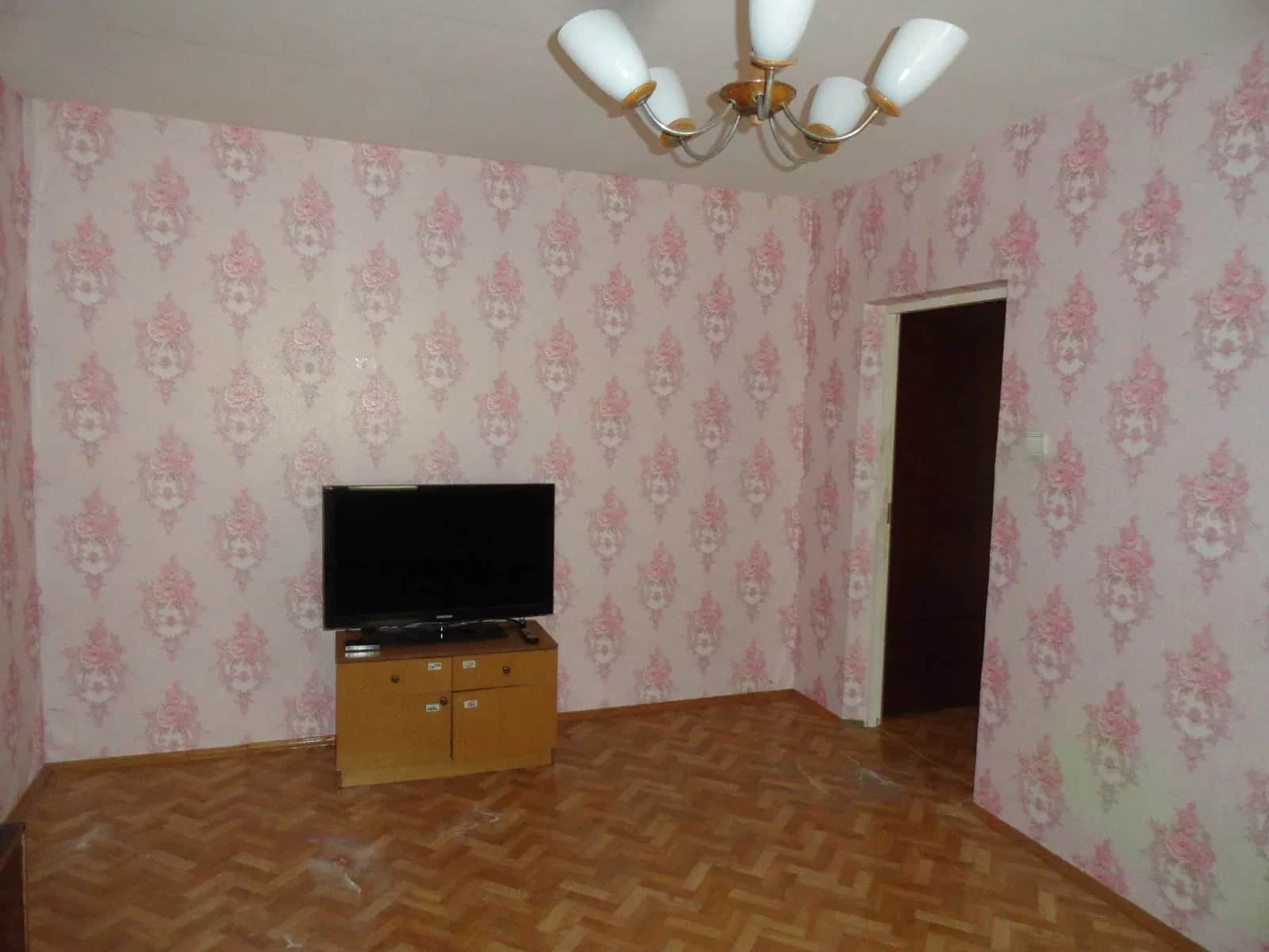 2-кімнатна квартира, Оболонський: 10 хв пішки до метро Героїв Дніпра - фото 2
