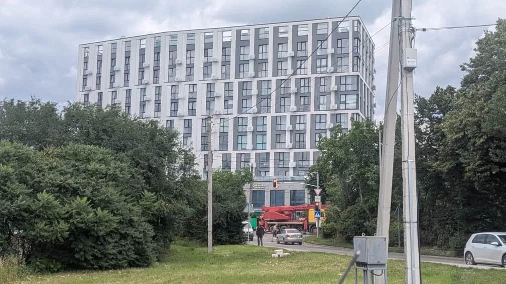 Паркомісце у ЖК ТАМ ТАМ: зданий будинок, відеоспостереження - фото 1