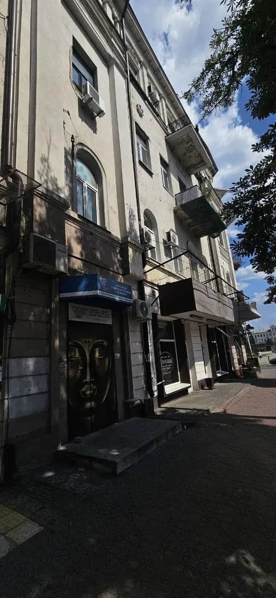 3-кімнатна квартира, Центральний: 3 окремі кабінети, власний котел - фото 2