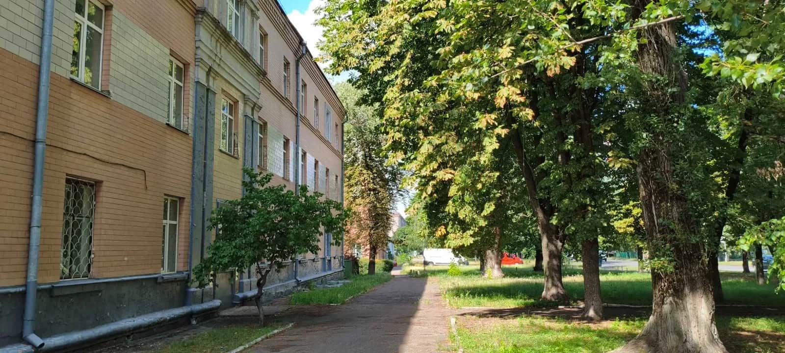 Приміщення, район вокзалу: фасадний вхід, перепланування, 3 поверхи - фото 2