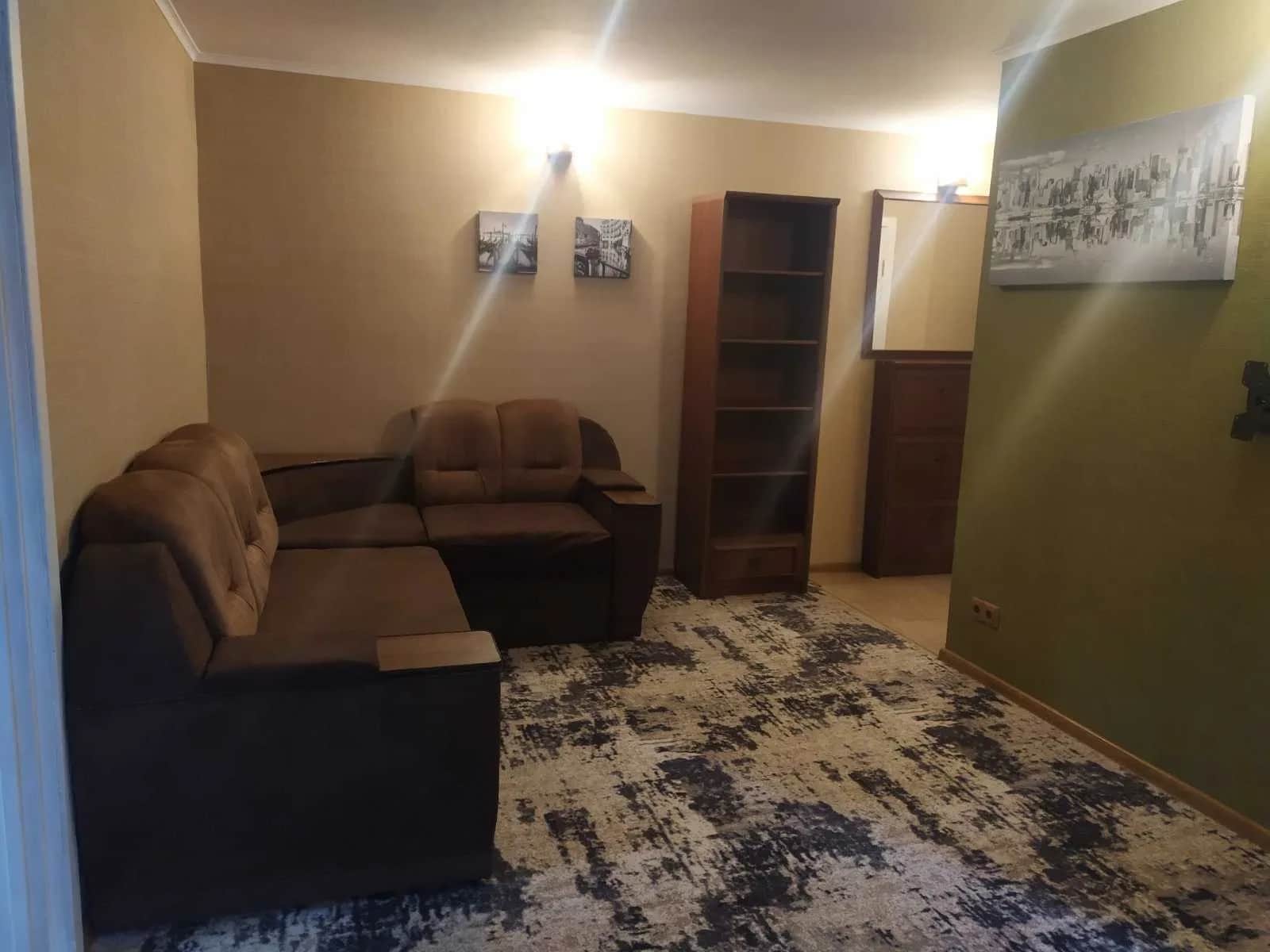 2-кімнатна квартира, Святошинський: метро 300 м, євроремонт, без тварин - фото 2