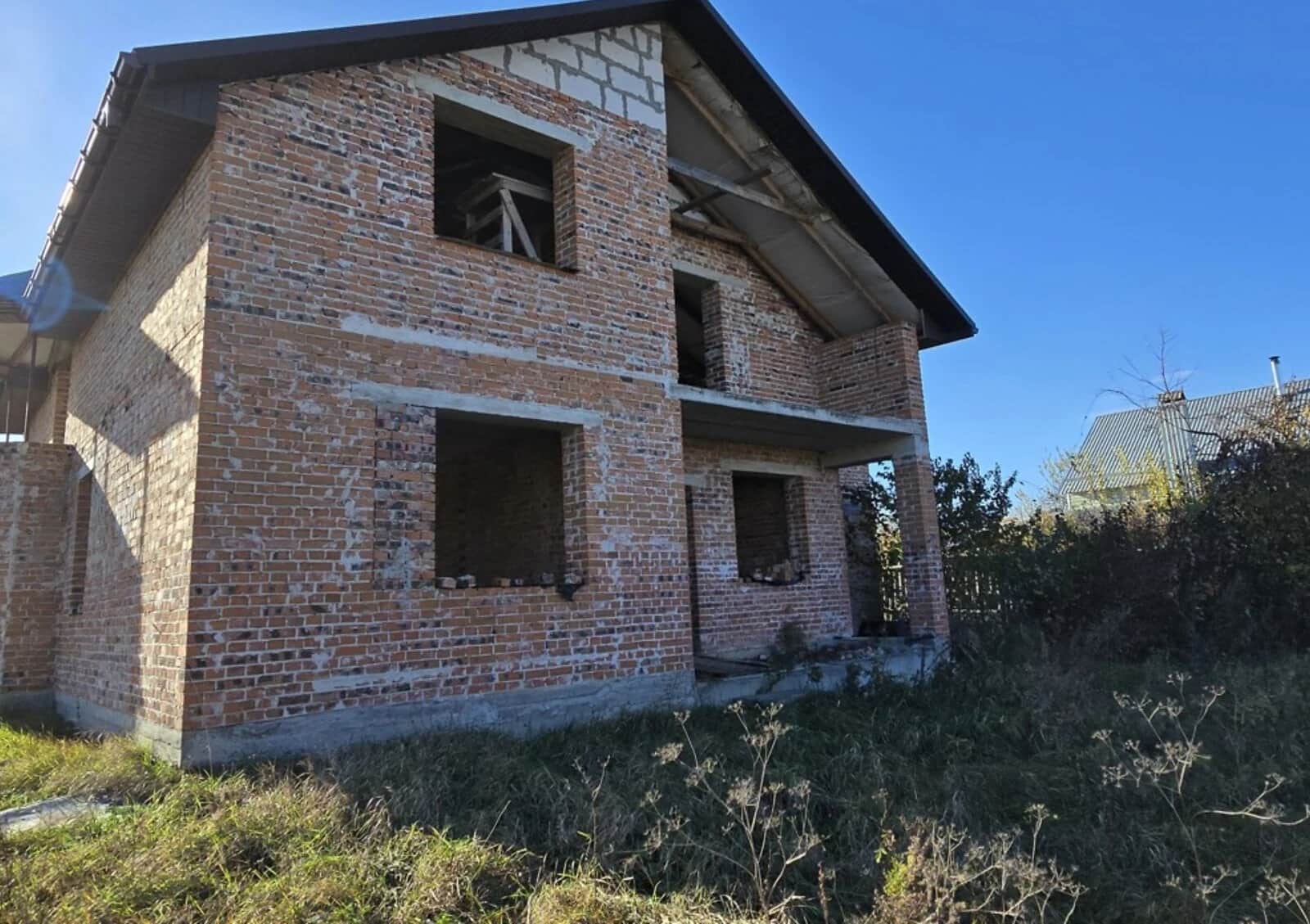 Будинок, Дубове: 10 соток, 4 спальні, цегляні стіни - фото 1