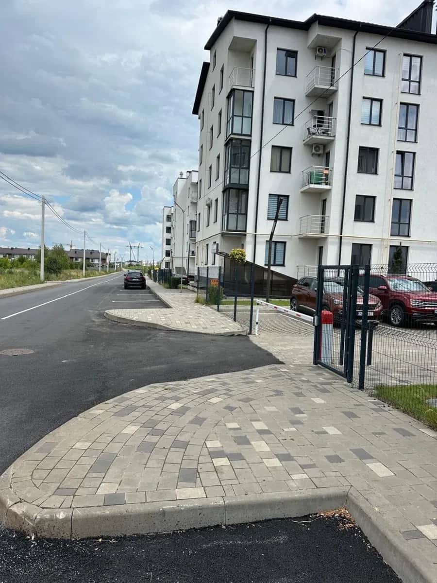 Комірцеве приміщення у ЖК Щастя: під комерцію, цокольний поверх - фото 1