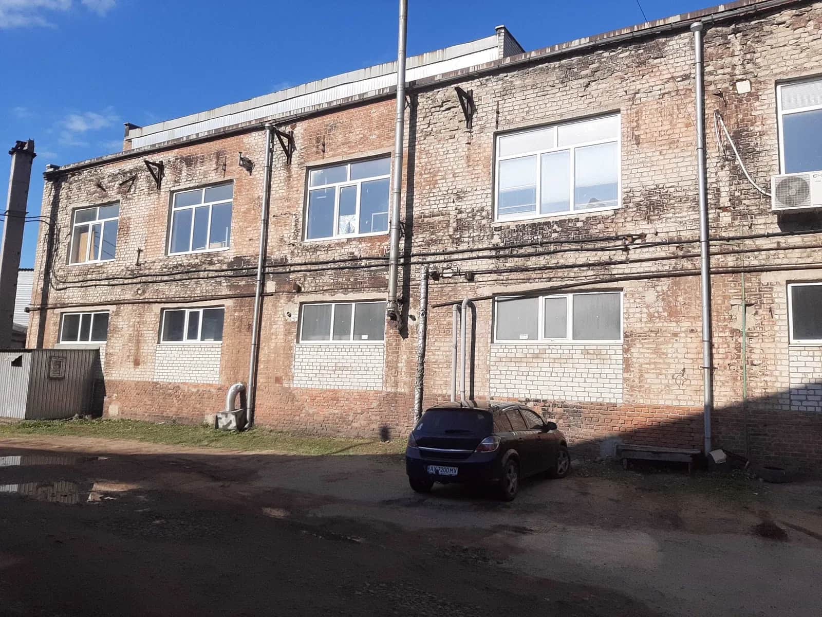 Нежитлова будівля, Новобаварський: 250 кВт, вантажний ліфт - фото 2