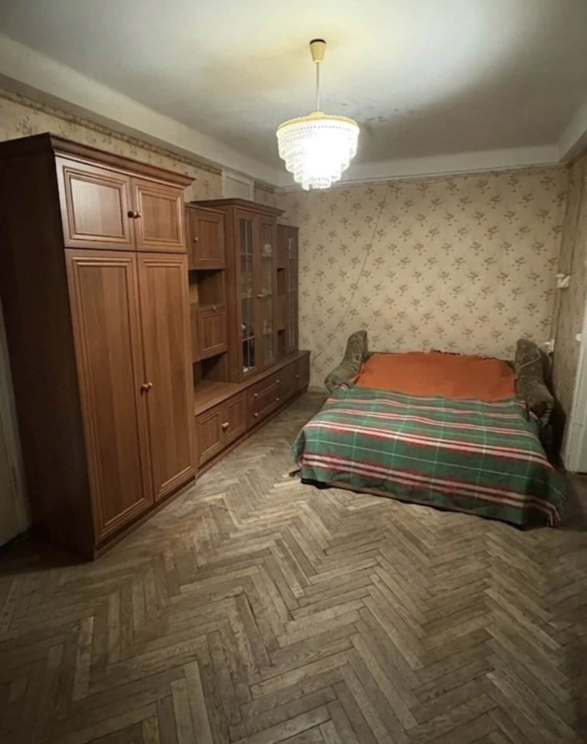 2-кімнатна квартира, Соцмісто: потребує ремонту, метро Лівобережна - фото 1