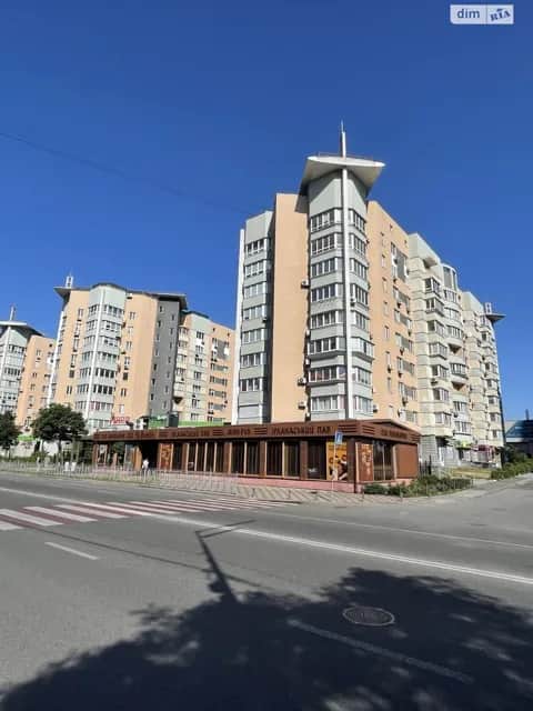 4-кімнатна квартира, Лівобережний Масив: кухня-студія, паркомісце - фото 2