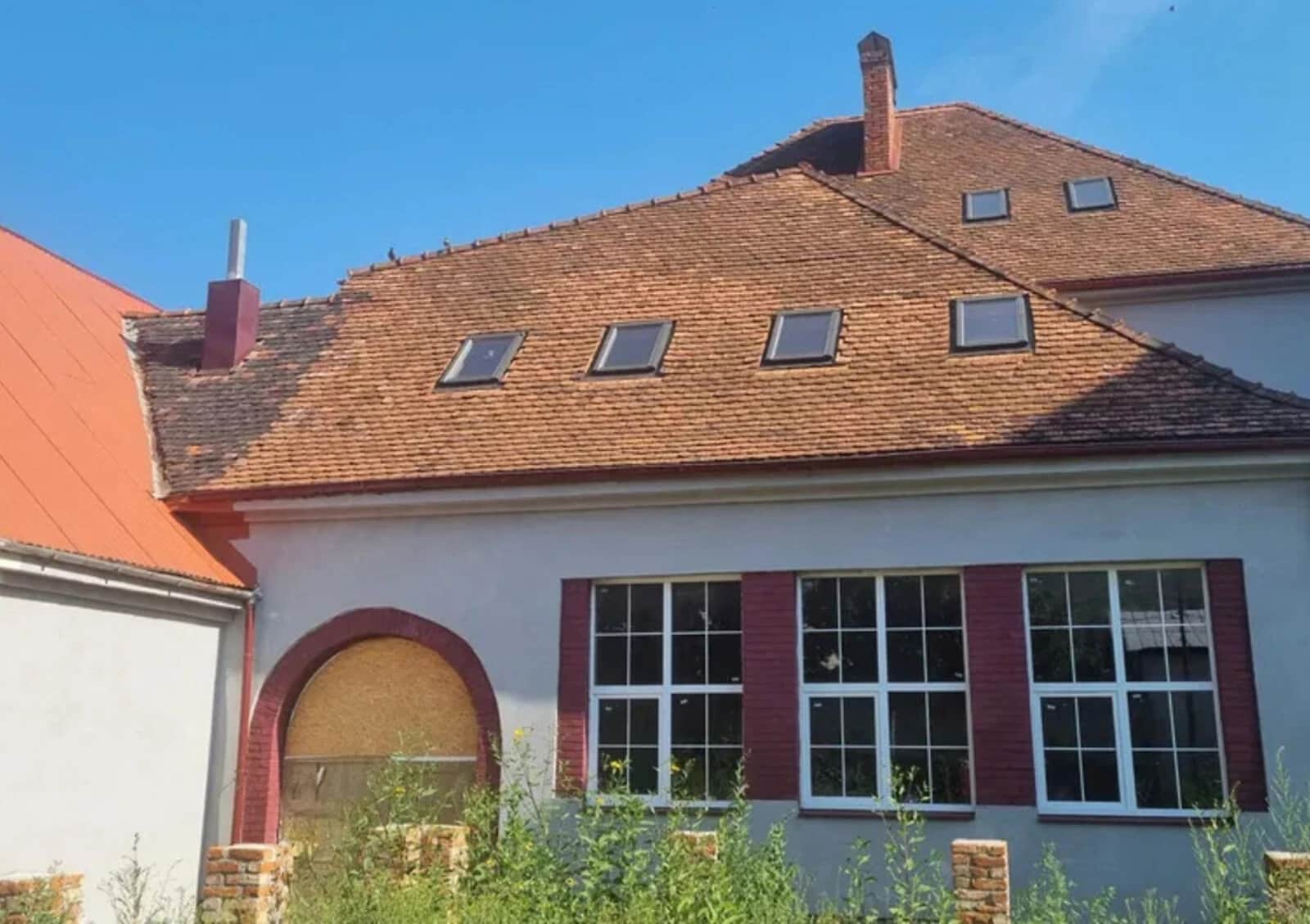 Будинок, Воловець: 9 кімнат, 4 поверхи, газове опалення - фото 1
