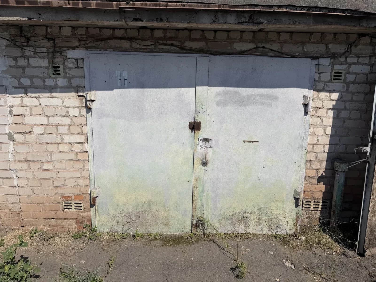 Гараж, Центрально-Міський: велика оглядова яма та погріб - фото 1