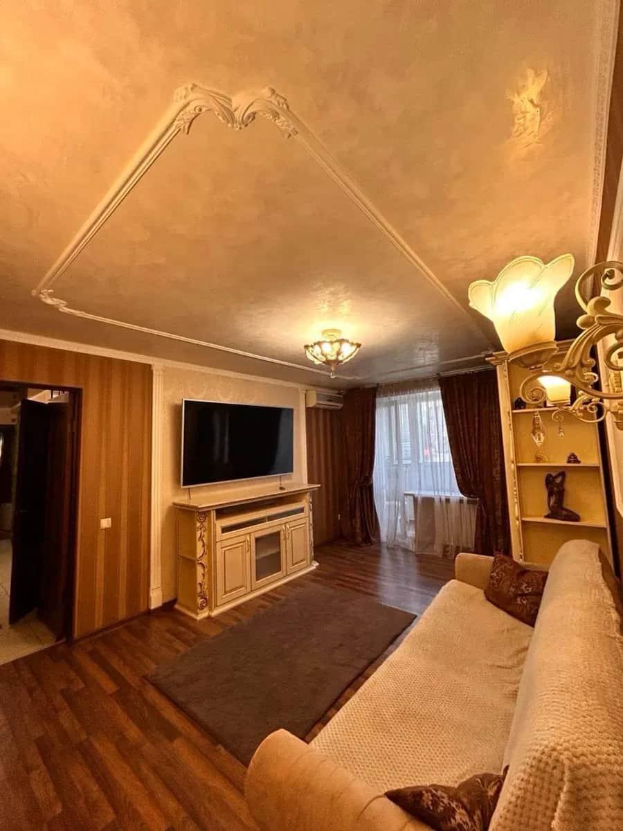 2-кімнатна квартира, Самар: євроремонт, дорогі меблі й техніка - фото 1
