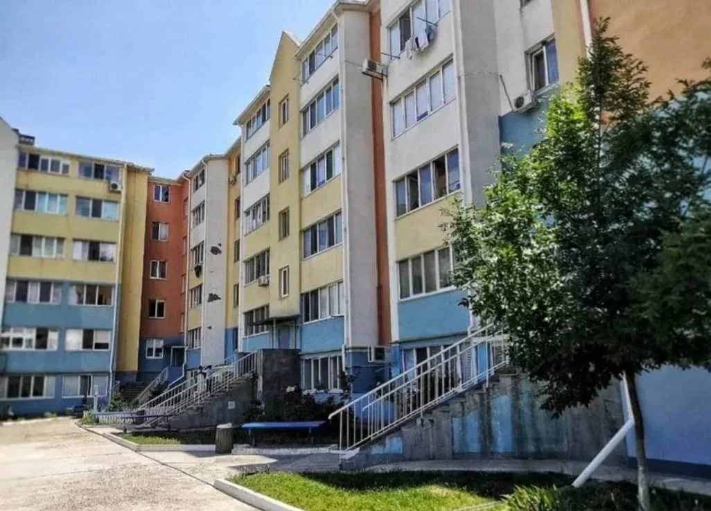 3-кімнатна квартира у ЖК Озерки: вид на озеро, 10 км до Одеси - фото 1