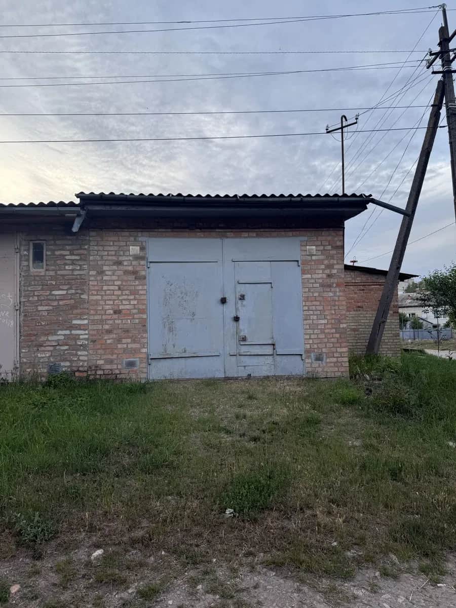 Гараж, Бердичів: цегляний, яма, електрика - фото 1