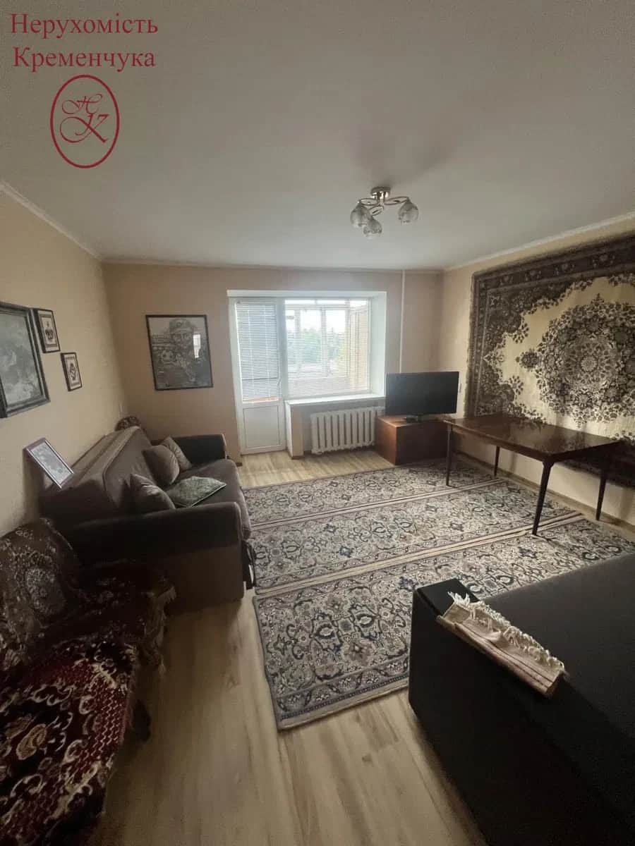 3-кімнатна квартира, Кременчук: два балкони, окремі кімнати - фото 1