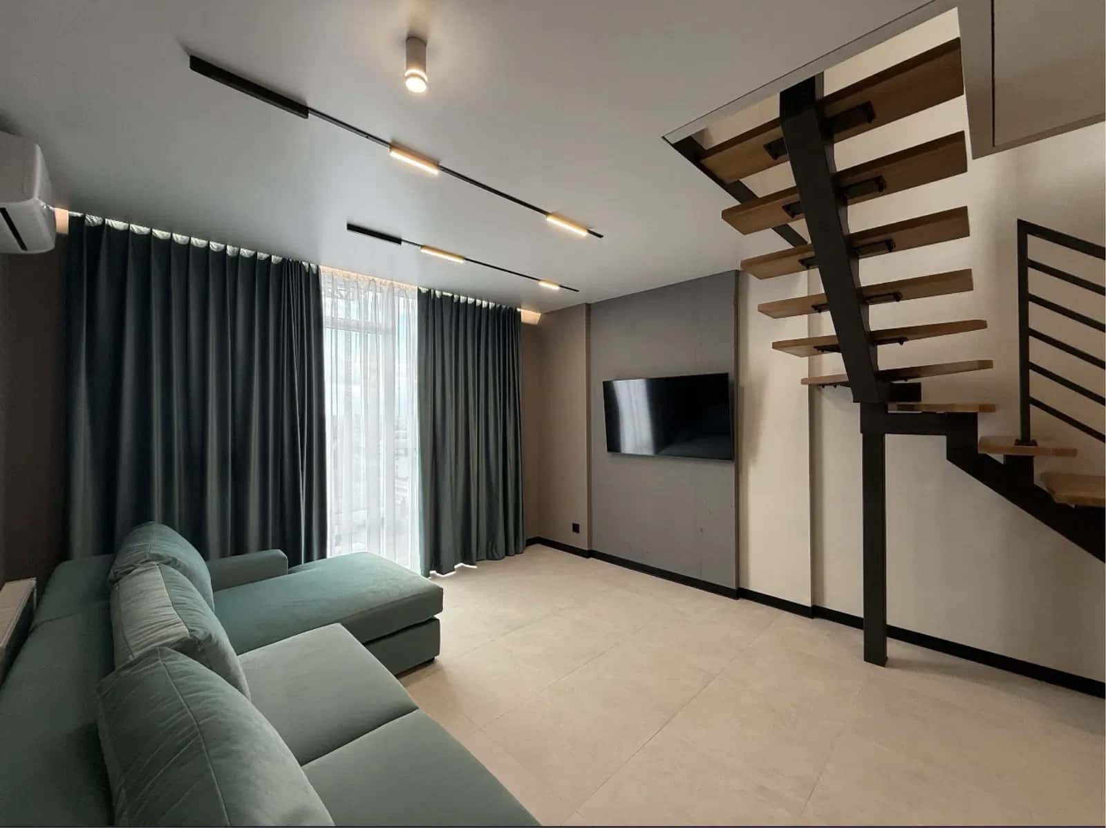 Пентхаус у ЖК Kyiv Sky: сонячні панелі 8 кВт, тераса 50 м² - фото 2