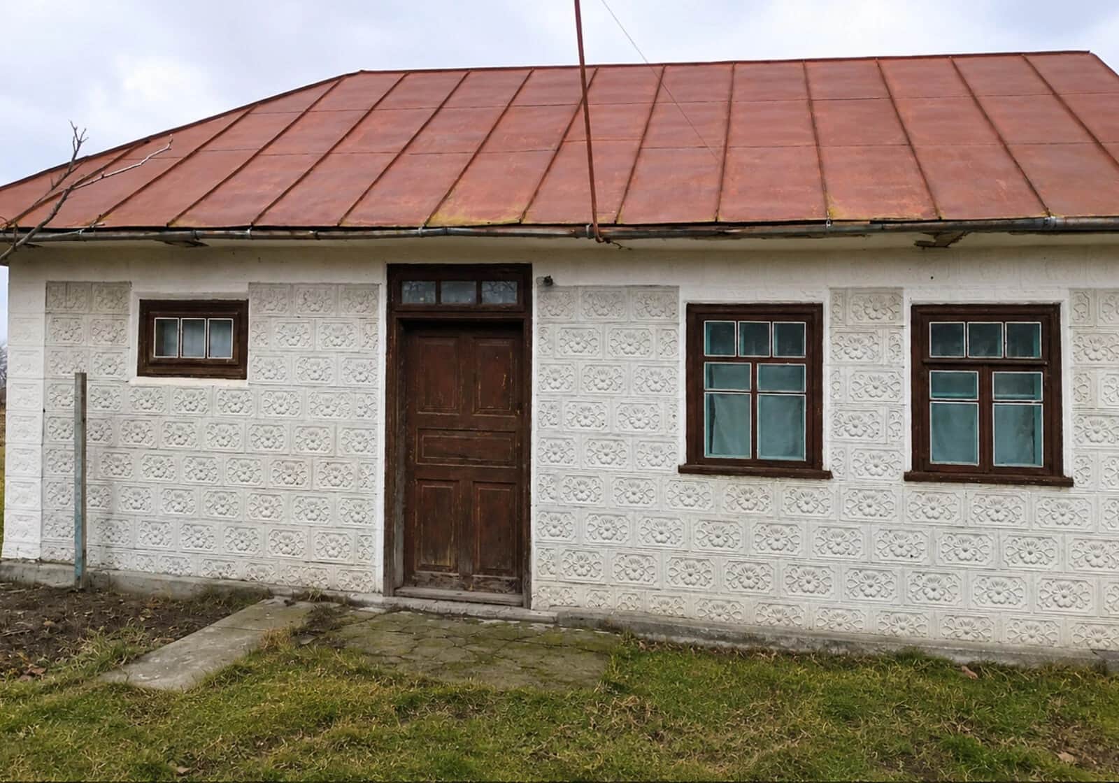Будинок, Озеро: 51 сотка, пічне опалення, літня кухня - фото 1