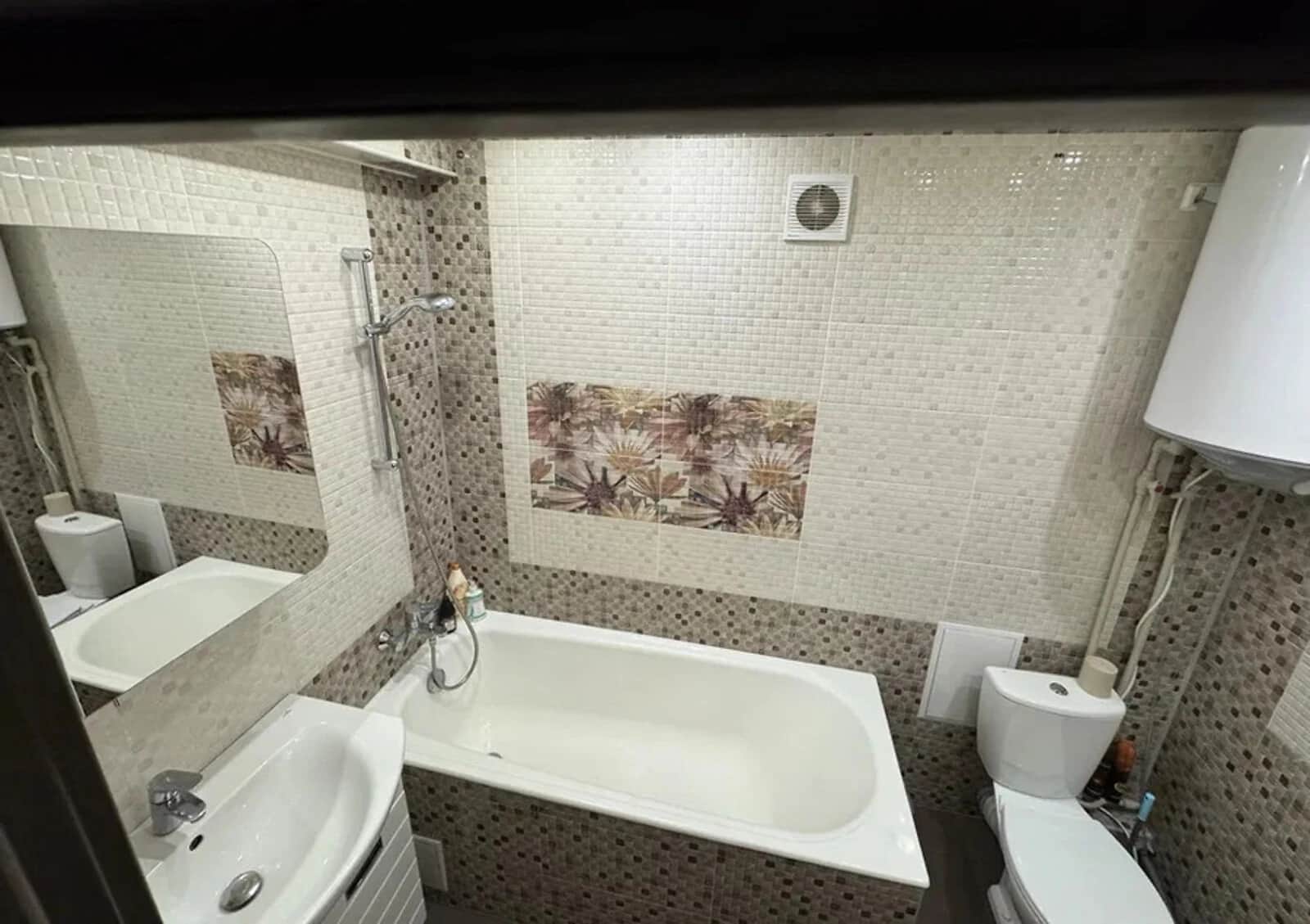 2-кімнатна квартира, Лівий Поділ: євроремонт, балкон - фото 1