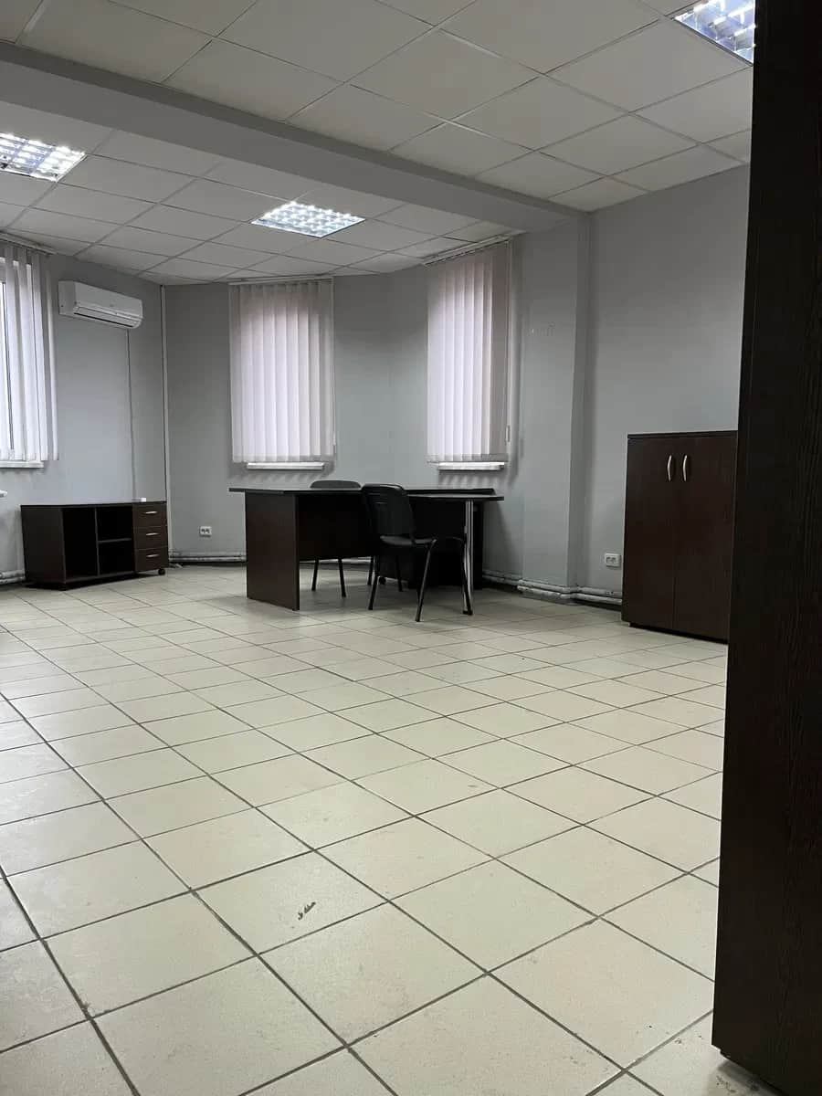 Офіс, Вишгород: фасадне, кабінетне планування, кондиціонер - фото 1