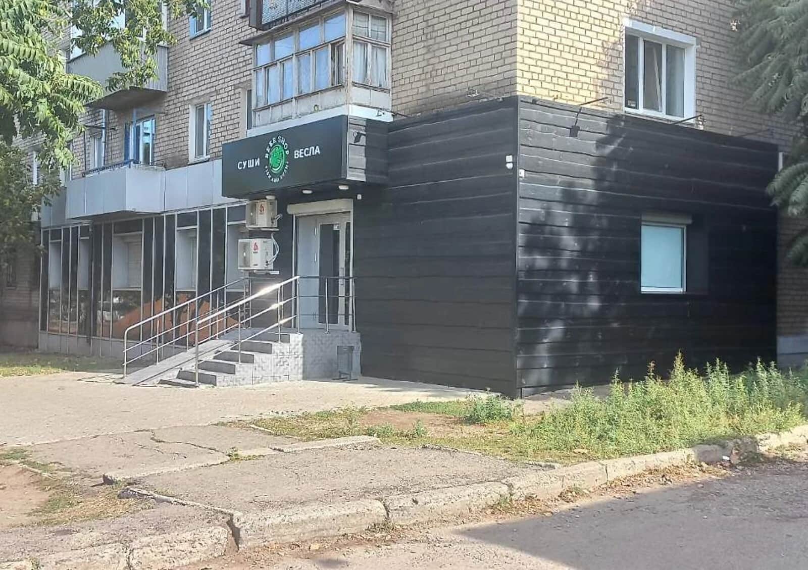 Нежитлове приміщення, Інгульський: фасадне, пандус - фото 2