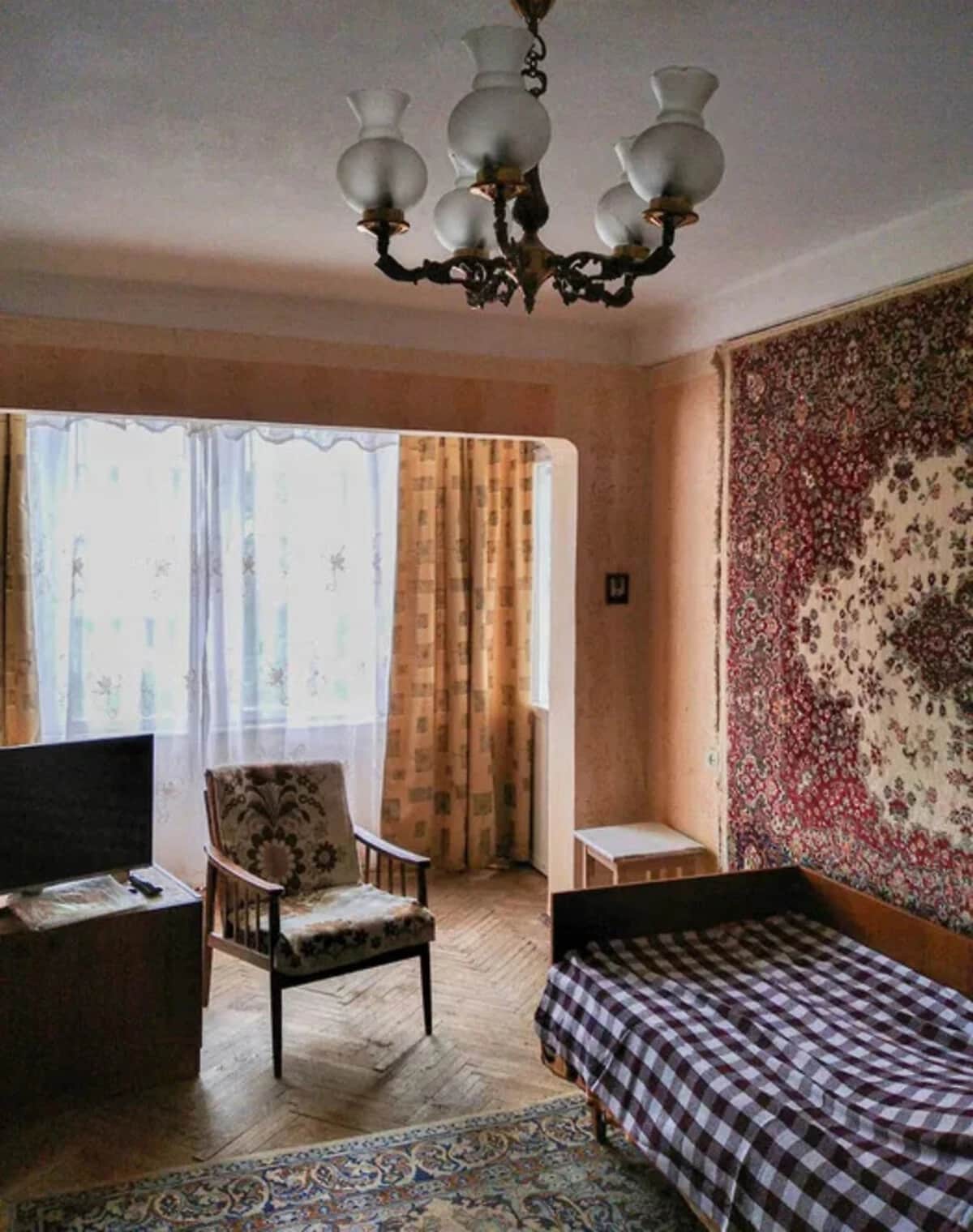 2-кімнатна квартира, Лівобережний Масив: метро Лівобережна, балкон - фото 2