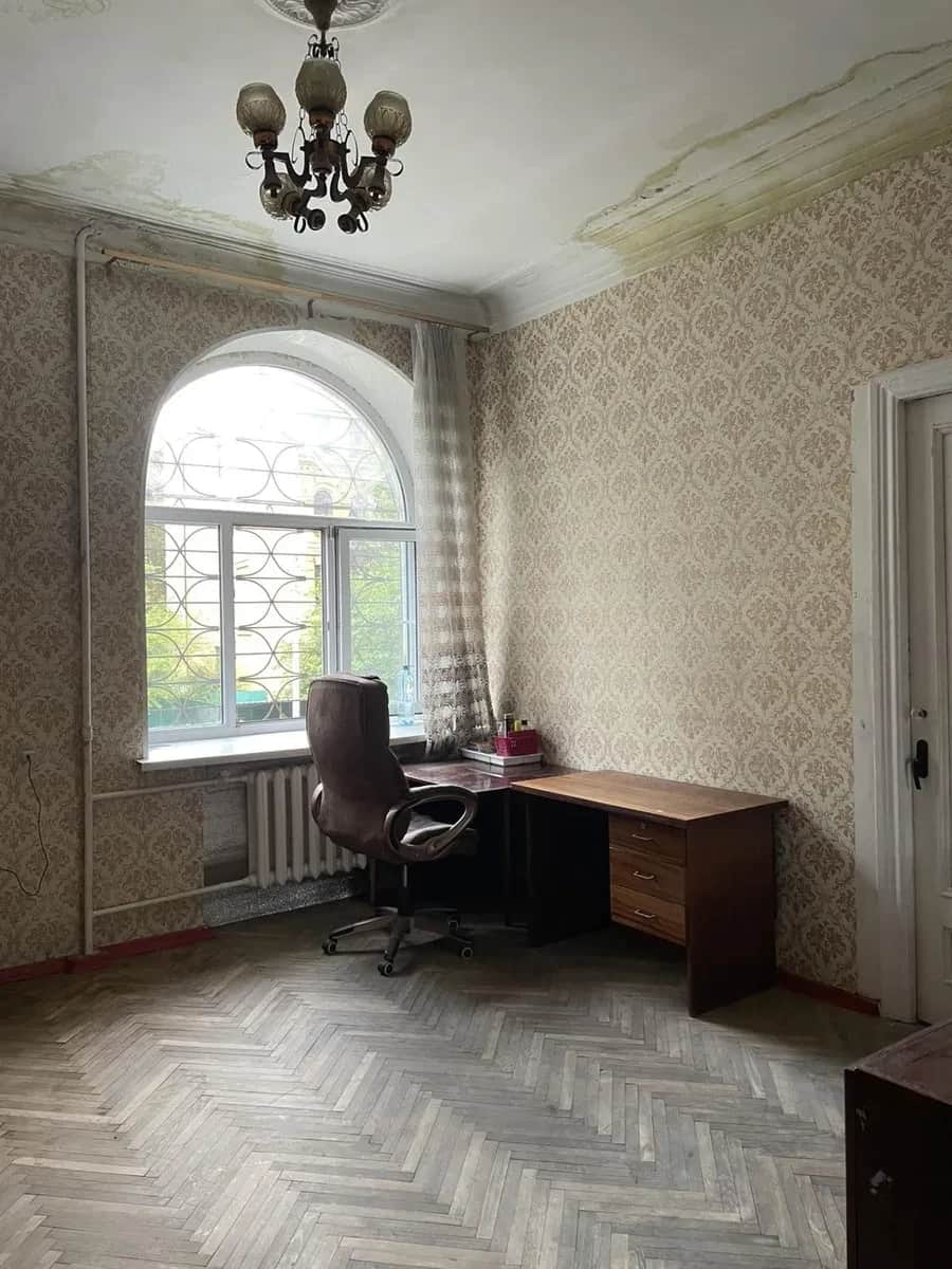 3-кімнатна квартира, Печерський: бомбосховище, газ без світла - фото 1